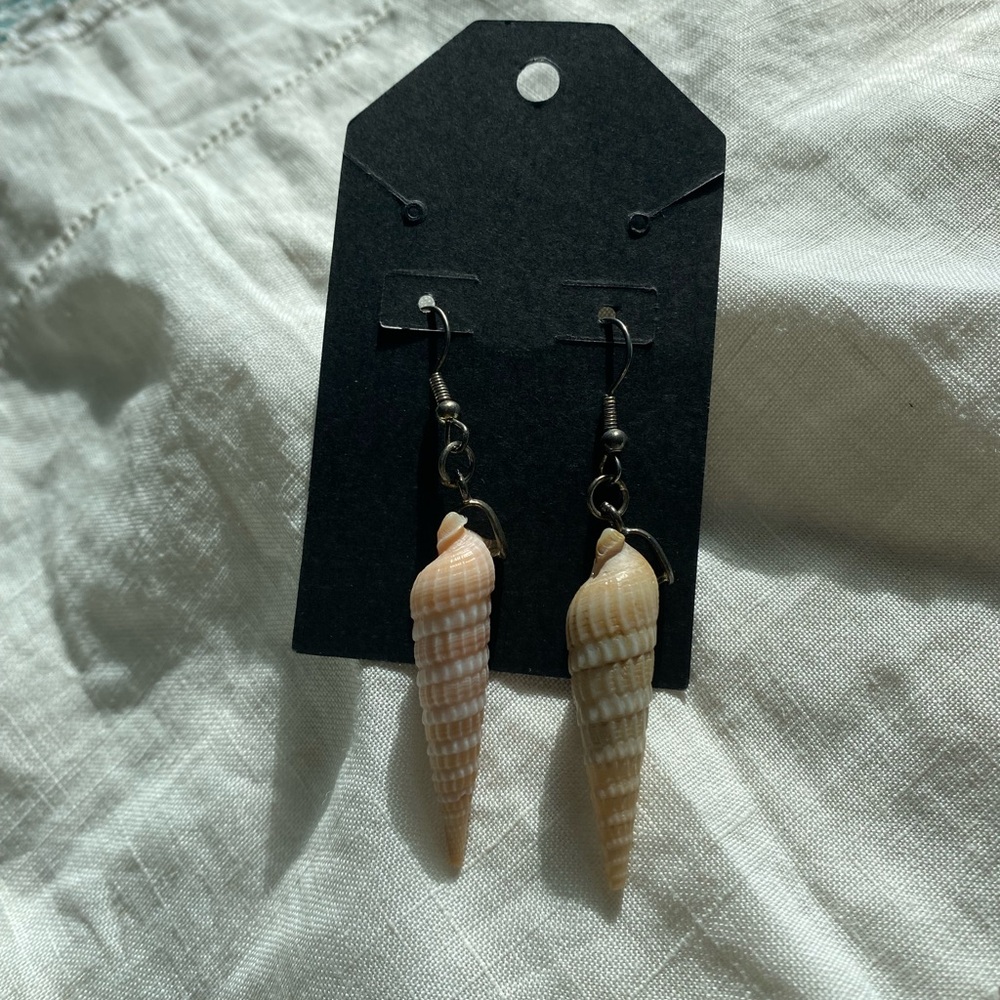 Shell Dangle Earrings